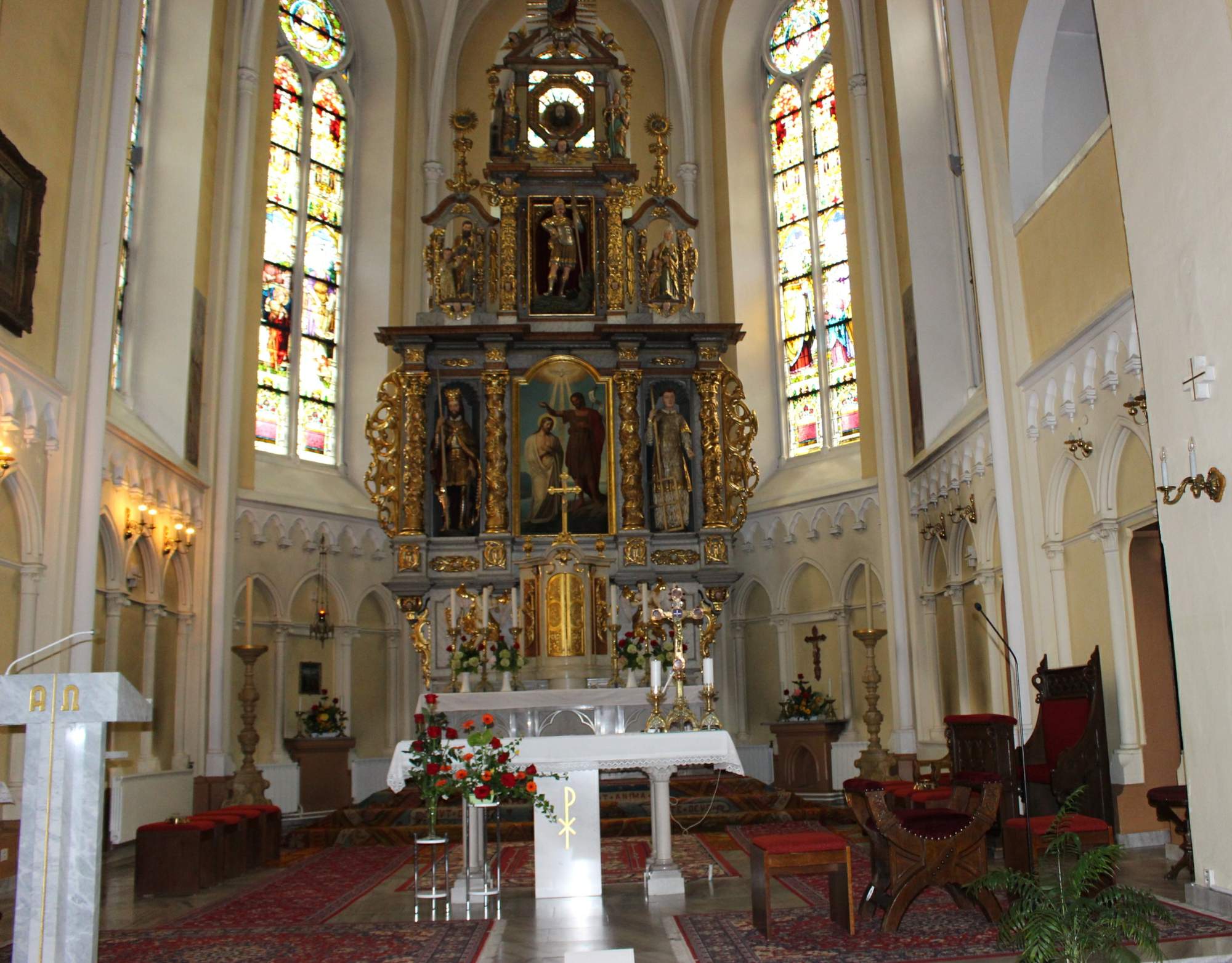Kostel sv. Jana Křtitele, hlavní oltář
